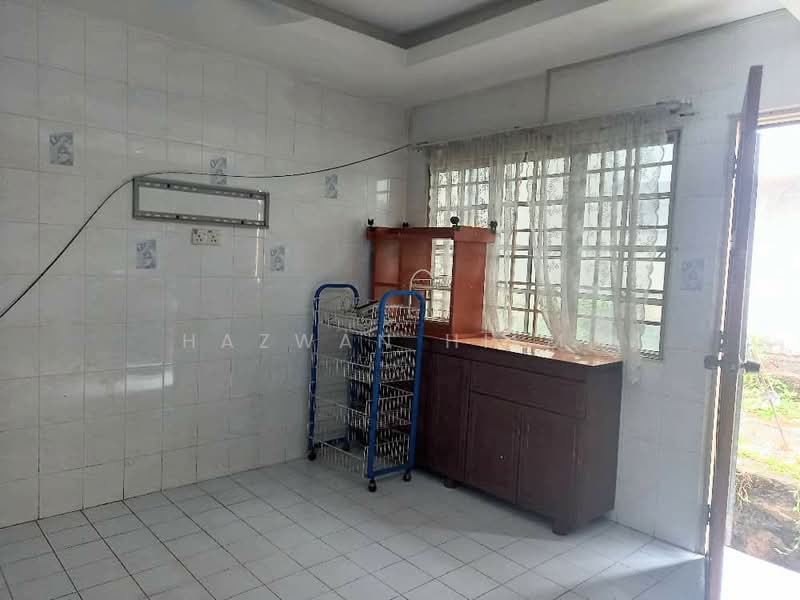 Rumah Teres 2 Tingkat untuk Dijual di Taman Kajang Utama (Kajang) - Hazwan Hilmi - Kitchen - PropertyGuru.com.my