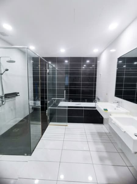 Semi-Detached House for Rent in 16 Sierra (Puchong) - Esther Tan - Bathroom - PropertyGuru.com.my