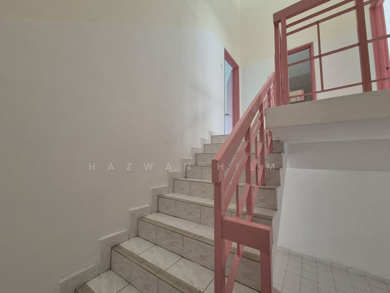 Rumah Teres 2 Tingkat untuk Dijual di Taman Bukit Mewah (Kajang) - Hazwan Hilmi - Corridor - PropertyGuru.com.my