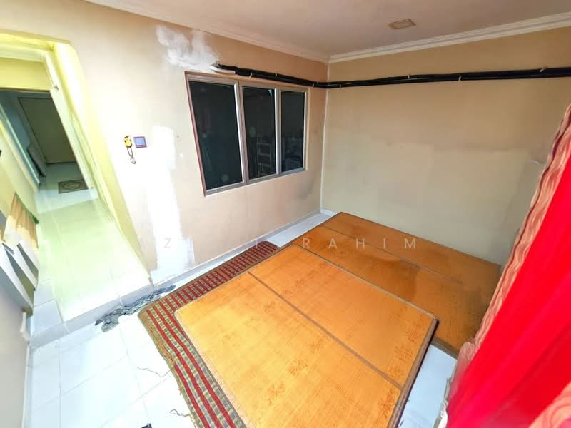 Rumah Teres 2 Tingkat untuk Dijual di Taman Koperasi Cuepacs (Cheras) - Azli Ibrahim - Bedroom - PropertyGuru.com.my