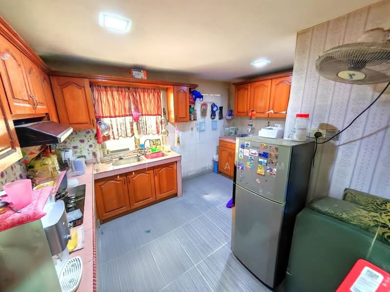 Rumah Teres 2 Tingkat untuk Dijual di Taman Koperasi Cuepacs (Cheras) - Azli Ibrahim - Kitchen - PropertyGuru.com.my