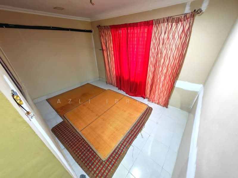 Rumah Teres 2 Tingkat untuk Dijual di Taman Koperasi Cuepacs (Cheras) - Azli Ibrahim - Bedroom - PropertyGuru.com.my