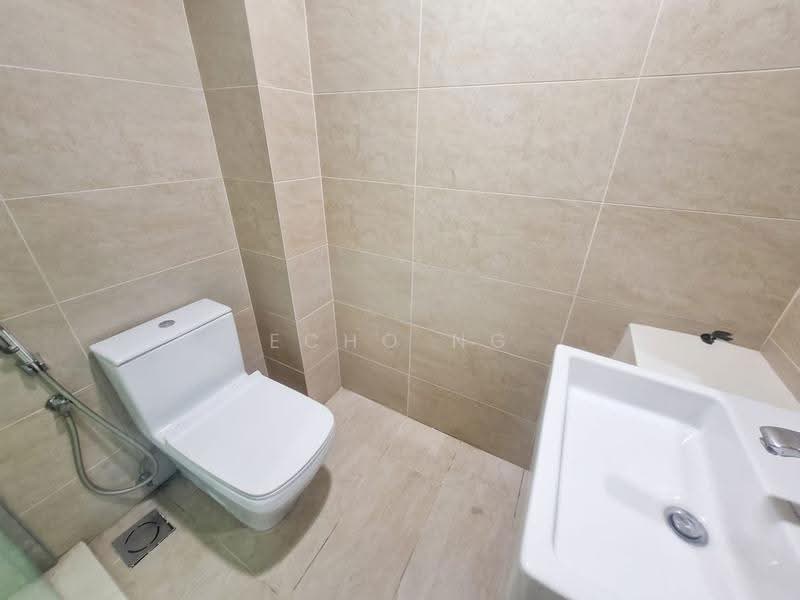 Service Residence for Sale at Plaza Arkadia (Service Residences) - Echo Ng - Bathroom - PropertyGuru.com.my