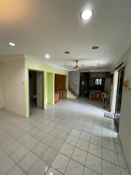 Rumah Teres 2 Tingkat untuk Dijual di Taman Wangsa Permai (Kepong) - Kim Meng Lew - Living Room - PropertyGuru.com.my