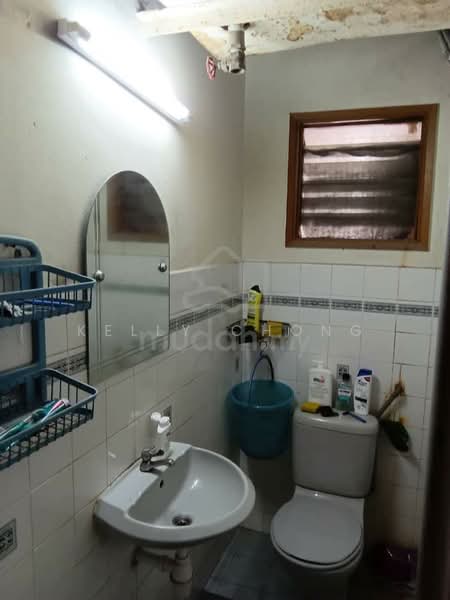 Apartment for Sale at Subang Perdana Goodyear Court 10 - Kelly Chong - Bathroom - PropertyGuru.com.my