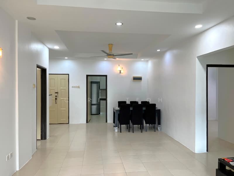 Kondominium untuk Disewa di Penhill Perdana Condominium - Chris Teoh - Living Room - PropertyGuru.com.my