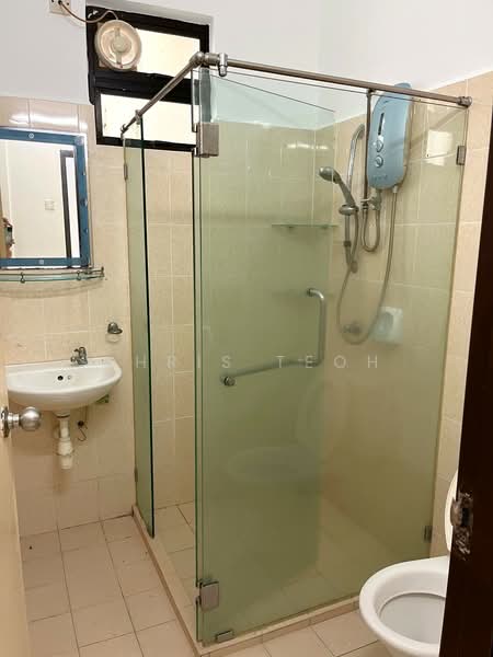 Kondominium untuk Disewa di Penhill Perdana Condominium - Chris Teoh - Bathroom - PropertyGuru.com.my