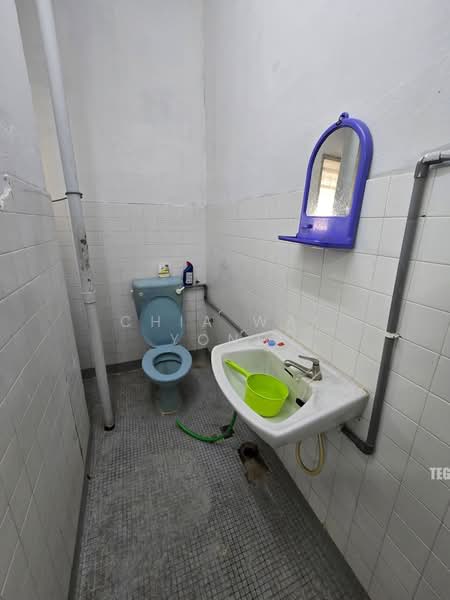 Kilang untuk Disewa di Port Klang (Pelabuhan Klang) (Selangor) - Chia Wai Yong - Bathroom - PropertyGuru.com.my