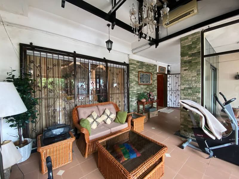 2-storey Terraced House for Sale in Bandar Baru Bangi (Selangor) - Ali Idris - Living Room - PropertyGuru.com.my