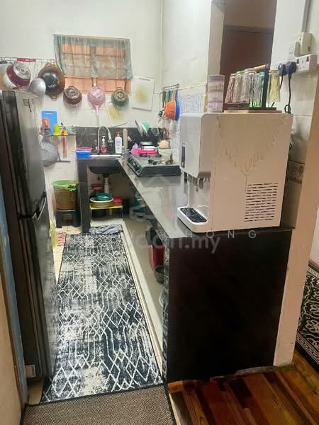 Pangsapuri untuk Dijual di Sri Dahlia - Kelly Chong - Kitchen - PropertyGuru.com.my