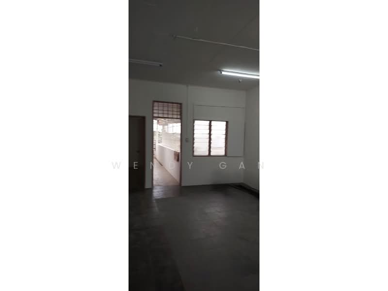 Kedai / Pejabat untuk Disewa di Taman Ungku Tun Aminah (Skudai) - Wendy Gan - PropertyGuru.com.my