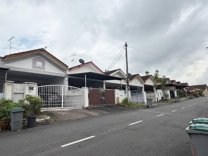 1-storey Terraced House for Sale in Austin (Johor Bahru) - Ethan Gan - PropertyGuru.com.my
