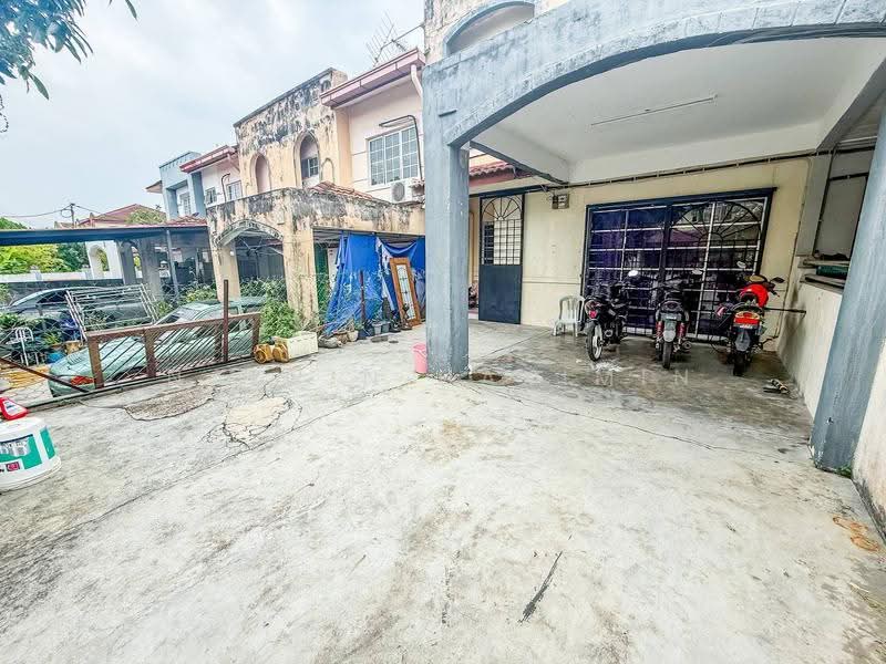 2-storey Terraced House for Sale in Puncak Alam (Selangor) - Nazrin Hakimin - Exterior - PropertyGuru.com.my