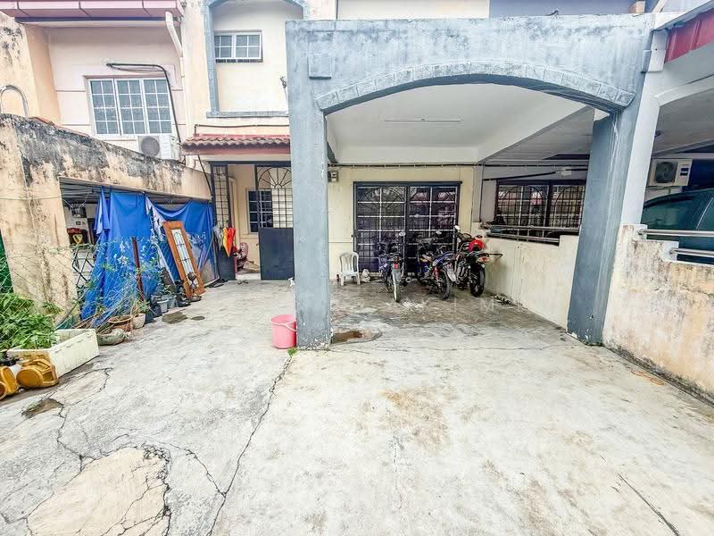 2-storey Terraced House for Sale in Puncak Alam (Selangor) - Nazrin Hakimin - Exterior - PropertyGuru.com.my