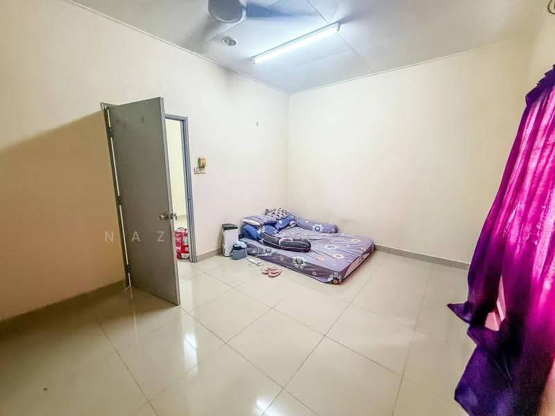 2-storey Terraced House for Sale in Puncak Alam (Selangor) - Nazrin Hakimin - Bedroom - PropertyGuru.com.my