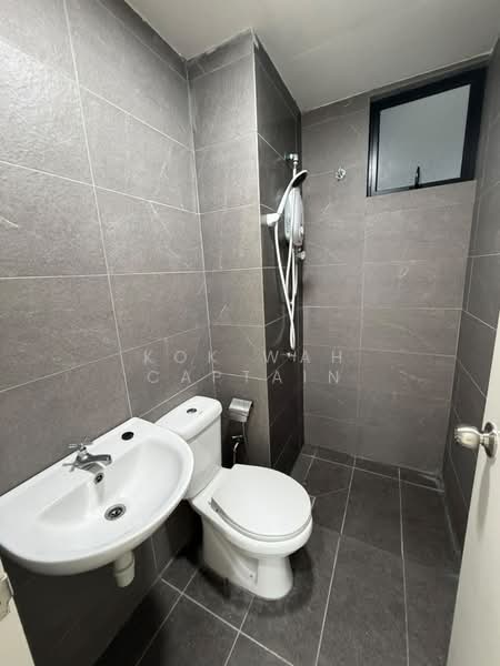 Servis Apartment untuk Disewa di Majestic Maxim - Kok Wah Captain - Bathroom - PropertyGuru.com.my