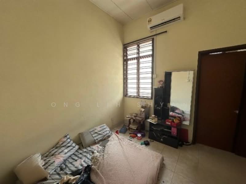 Rumah Teres 2 Tingkat untuk Dijual di Bandar Putra (Kulai) - Ong Lih Shyan - Bedroom - PropertyGuru.com.my