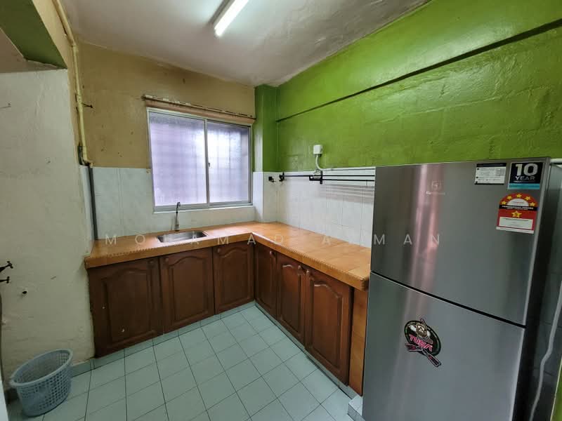 Rumah Flat untuk Disewa di Kondo Rakyat - Mohamad Azman - Kitchen - PropertyGuru.com.my