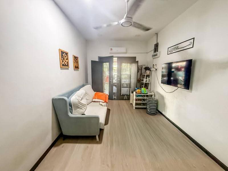 Rumah Teres 2-Tingkat untuk Dijual di Kapar (Selangor) - Nazrin Hakimin - Living Room - PropertyGuru.com.my
