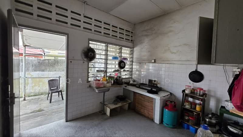 Semi-Detached House for Sale in Ipoh (Perak) - Qazin Khoo - Kitchen - PropertyGuru.com.my