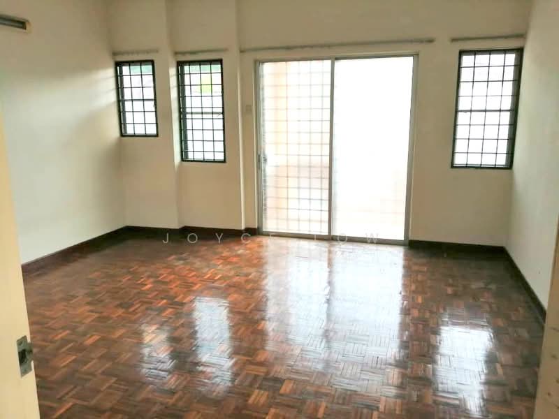 2-storey Terraced House for Sale in BANDAR PUCHONG JAYA (Puchong) - Joyce Low - Living Room - PropertyGuru.com.my