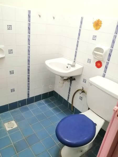 2-storey Terraced House for Sale in BANDAR PUCHONG JAYA (Puchong) - Joyce Low - Bathroom - PropertyGuru.com.my