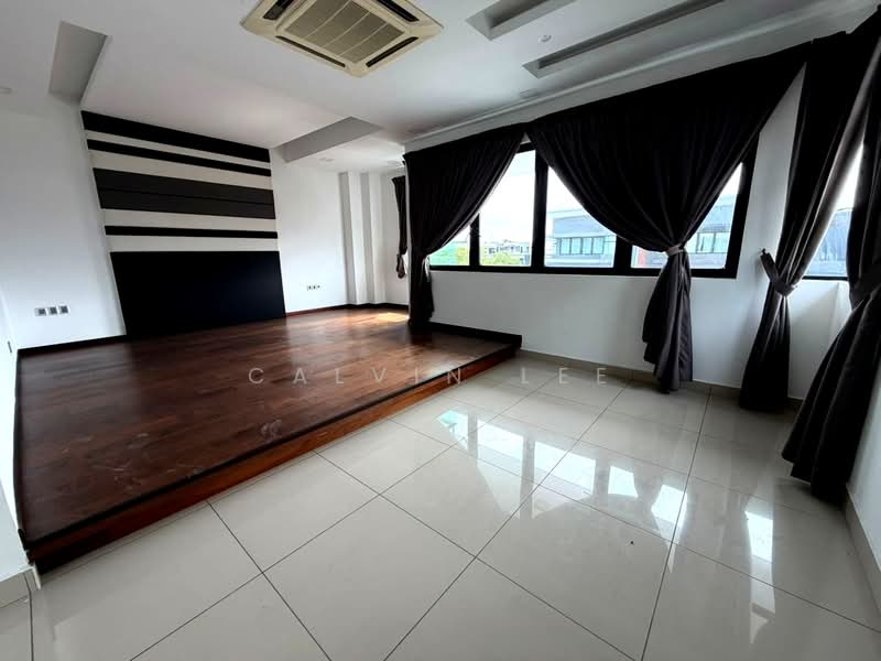 Cluster House for Sale in Mutiara Rini (Skudai) - Calvin Lee - PropertyGuru.com.my