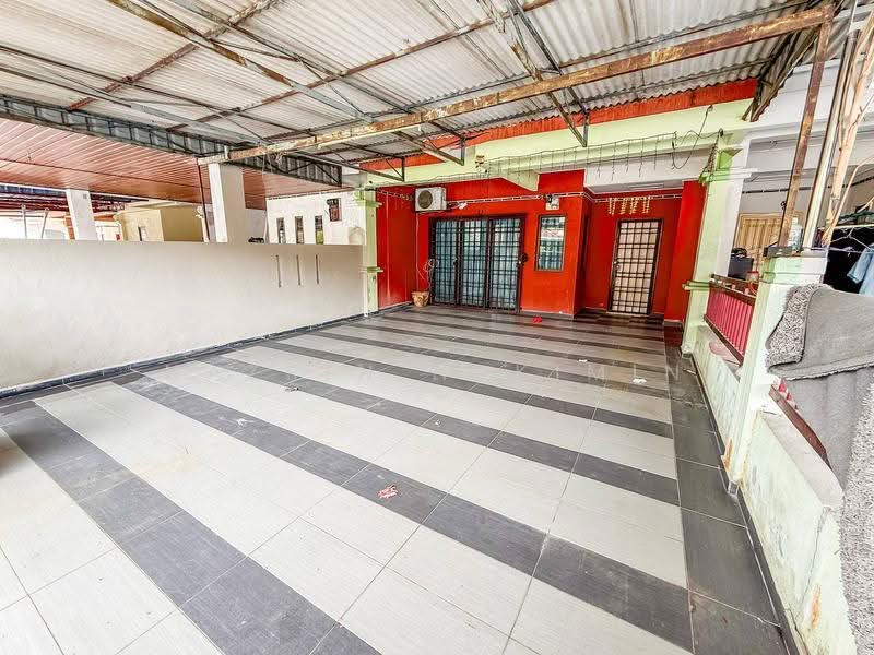 Rumah Teres untuk Dijual di Bandar Puteri Klang (Klang) - Nazrin Hakimin - Exterior - PropertyGuru.com.my