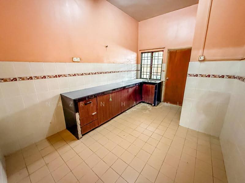 Rumah Teres untuk Dijual di Bandar Puteri Klang (Klang) - Nazrin Hakimin - Kitchen - PropertyGuru.com.my