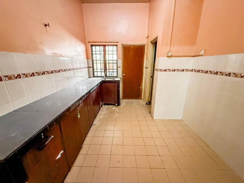 Rumah Teres untuk Dijual di Bandar Puteri Klang (Klang) - Nazrin Hakimin - Kitchen - PropertyGuru.com.my