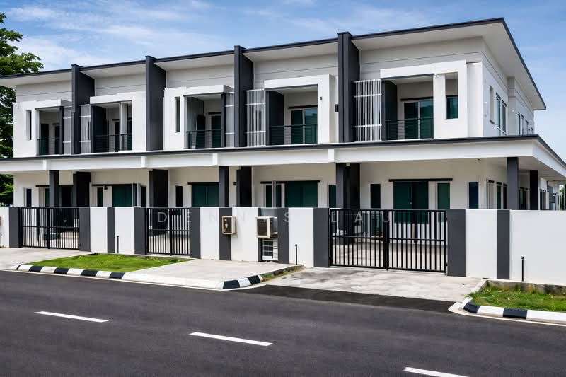 Rumah Teres 1 Tingkat untuk Dijual di Kuching (Sarawak) - Dennis Lau - Exterior - PropertyGuru.com.my