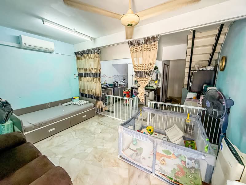 Rumah Teres 2-Tingkat untuk Dijual di Seksyen 18 (Shah Alam) - Nazrin Hakimin - Living Room - PropertyGuru.com.my