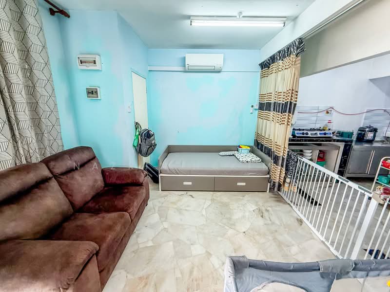 Rumah Teres 2-Tingkat untuk Dijual di Seksyen 18 (Shah Alam) - Nazrin Hakimin - Living Room - PropertyGuru.com.my