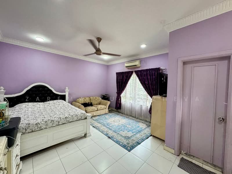 Semi-Detached House for Sale in Glenmarie Cove (Klang) - Zarema Kulbuzheva - Bedroom - PropertyGuru.com.my