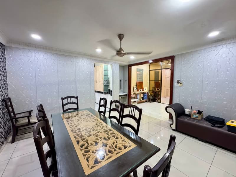 Semi-Detached House for Sale in Glenmarie Cove (Klang) - Zarema Kulbuzheva - Dining Room - PropertyGuru.com.my