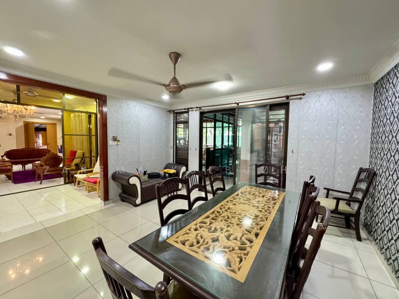 Semi-Detached House for Sale in Glenmarie Cove (Klang) - Zarema Kulbuzheva - Living Room - PropertyGuru.com.my
