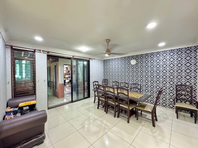 Semi-Detached House for Sale in Glenmarie Cove (Klang) - Zarema Kulbuzheva - Dining Room - PropertyGuru.com.my