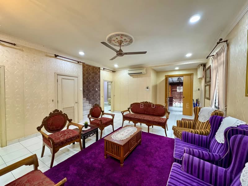 Semi-Detached House for Sale in Glenmarie Cove (Klang) - Zarema Kulbuzheva - Living Room - PropertyGuru.com.my