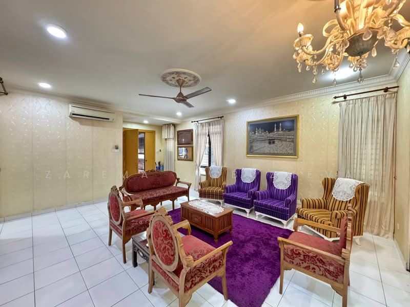 Semi-Detached House for Sale in Glenmarie Cove (Klang) - Zarema Kulbuzheva - Living Room - PropertyGuru.com.my