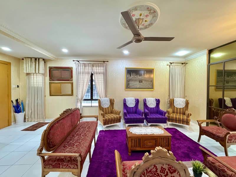 Semi-Detached House for Sale in Glenmarie Cove (Klang) - Zarema Kulbuzheva - Living Room - PropertyGuru.com.my