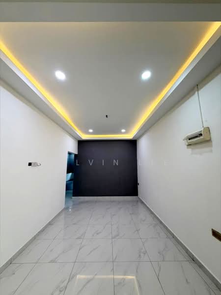 1-storey Terraced House for Sale in Taman Universiti (Skudai) - Calvin Lee - PropertyGuru.com.my