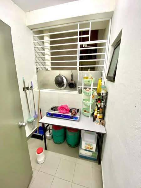 Service Residence for Sale at RESIDENSI PR1MA@KAJANG - Azli Ibrahim - Kitchen - PropertyGuru.com.my