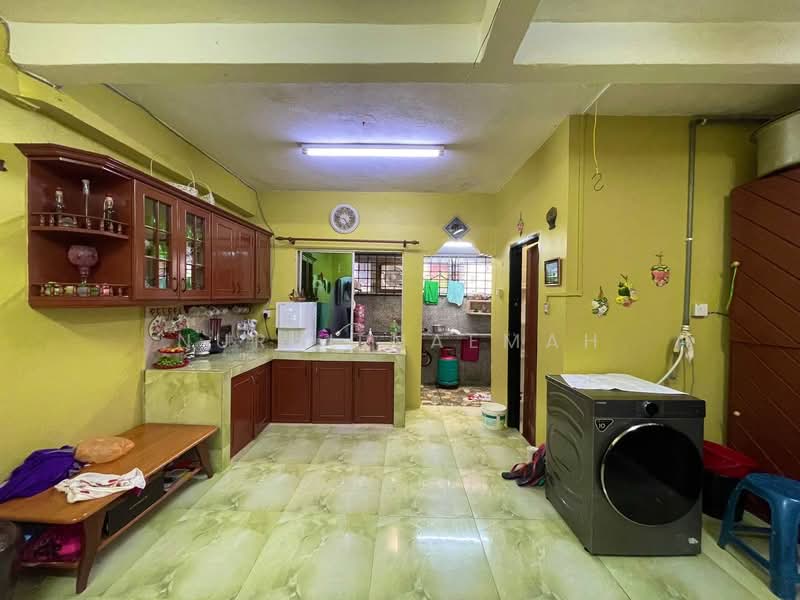 Rumah Teres untuk Dijual di Batu 9 (Cheras) - Nurul Naemah - PropertyGuru.com.my