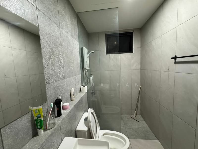 Servis Apartment untuk Disewa di Emerald 9 - Joshua Fan - Bathroom - PropertyGuru.com.my