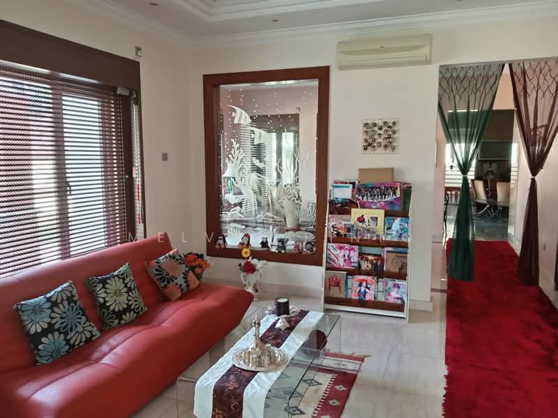 Rumah Banglo untuk Dijual di Petaling Jaya (Selangor) - Melvyn Pinto - Living Room - PropertyGuru.com.my