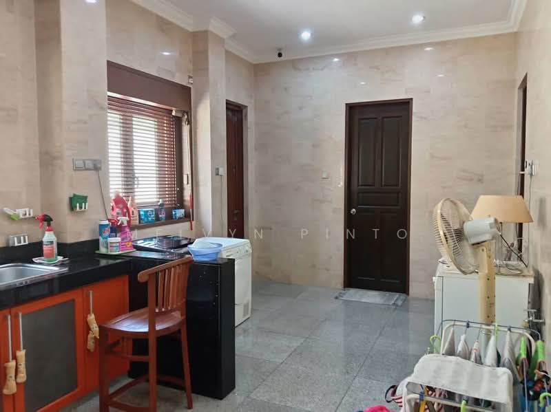 Rumah Banglo untuk Dijual di Petaling Jaya (Selangor) - Melvyn Pinto - Kitchen - PropertyGuru.com.my