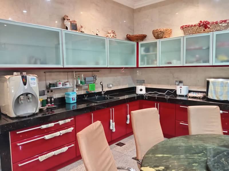 Rumah Banglo untuk Dijual di Petaling Jaya (Selangor) - Melvyn Pinto - Kitchen - PropertyGuru.com.my