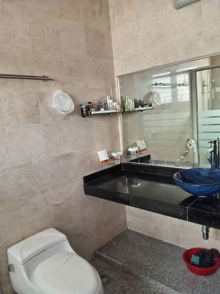 Rumah Banglo untuk Dijual di Petaling Jaya (Selangor) - Melvyn Pinto - Bathroom - PropertyGuru.com.my