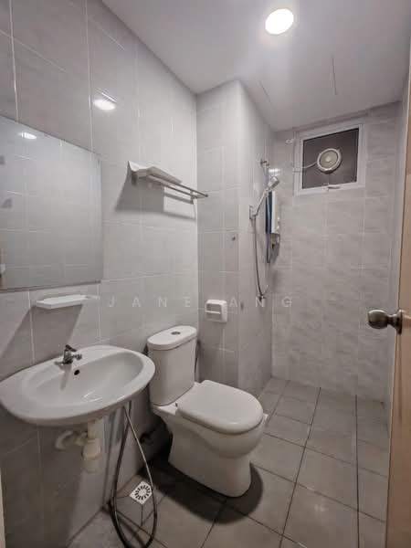 Kondominium untuk Disewa di i-Santorini - Jane Ang - Bathroom - PropertyGuru.com.my