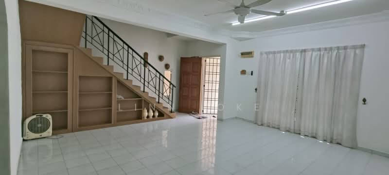 Rumah Teres 2 Tingkat untuk Dijual di Taman Sri Saujana (Kota Tinggi) - Linn Loke - Living Room - PropertyGuru.com.my